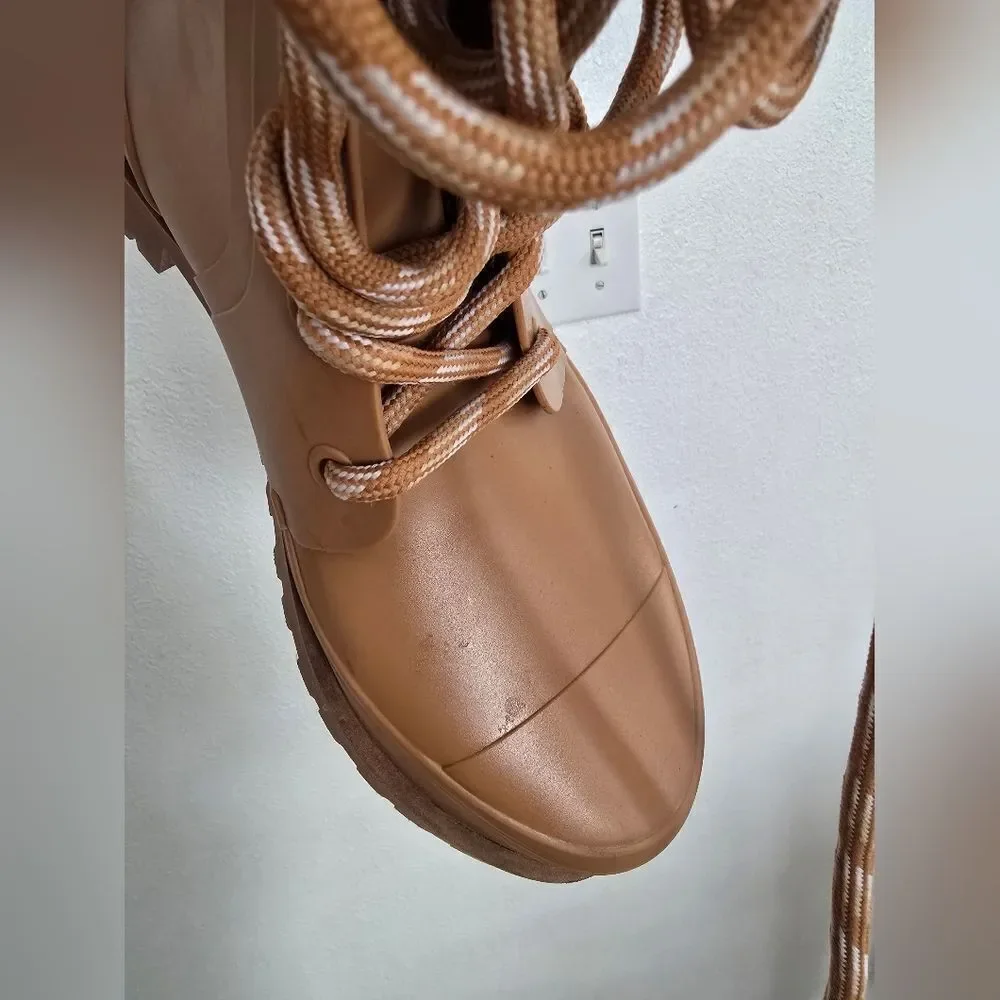 Schutz Rain Rubber Chelsea Boots Size 9 In Tan